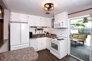 1915 27TH AVENUE, BRADENTON, FL 34205 - MLS#MFRA4668923