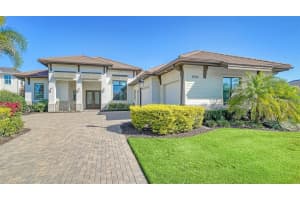 15915 Castle Park Ter, LAKEWOOD RANCH