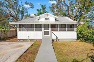1717 32ND STREET, SARASOTA, FL 34234 - MLS#MFRA4668949