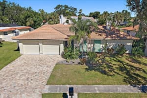 2827 Hardee Dr, SARASOTA