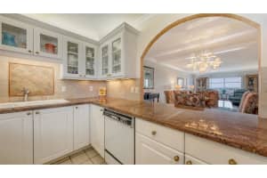 9393 MIDNIGHT PASS ROAD, SARASOTA, FL 34242 - MLS#MFRA4669033