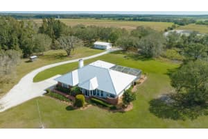 1950 BERN CREEK LOOP, SARASOTA, FL 34240 - MLS#MFRA4669098