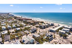 204 66TH STREET, HOLMES BEACH, FL 34217 - MLS#MFRA4669141