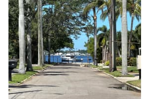 210 17TH STREET, BRADENTON, FL 34205 - MLS#MFRA4669165