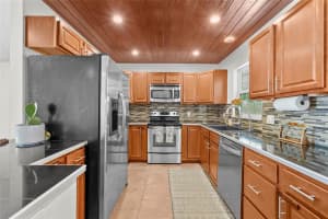 2730 ASHTON ROAD, SARASOTA, FL 34231 - MLS#MFRA4669186