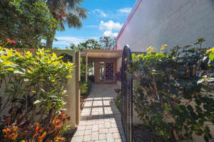 6407 QUAIL HOLLOW PLACE, BRADENTON, FL 34210 - MLS#MFRA4669188