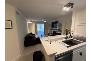 850 TAMIAMI TRAIL TRAIL, SARASOTA, FL 34236 - MLS#MFRA4669189