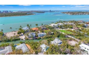 111 FAUBEL STREET, SARASOTA, FL 34242 - MLS#MFRA4669276