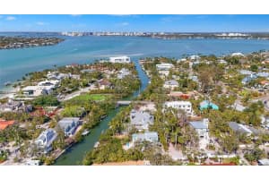 111 FAUBEL STREET, SARASOTA, FL 34242 - MLS#MFRA4669276