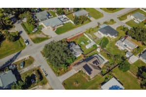 3305 WILLIAMSBURG STREET, SARASOTA, FL 34231 - MLS#MFRA4669294