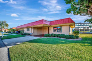 9611 VALENCIA COVE, BRADENTON, FL 34210 - MLS#MFRA4669324