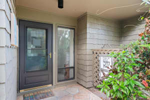 1704 PELICAN COVE ROAD, SARASOTA, FL 34231 - MLS#MFRA4669335