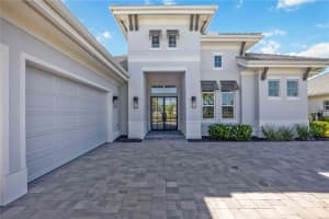 500 BLUE SHELL LOOP, SARASOTA, FL 34240 - MLS#MFRA4669351