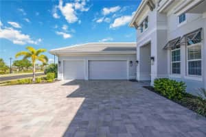 500 BLUE SHELL LOOP, SARASOTA, FL 34240 - MLS#MFRA4669351