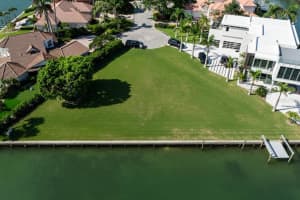 600 MOURNING DOVE DRIVE, SARASOTA, FL 34236 - MLS#MFRA4669379