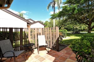6261 TIMBER LAKE DRIVE, SARASOTA, FL 34243 - MLS#MFRA4669385