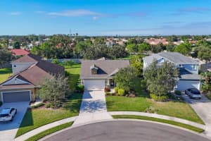 7040 WHITE WILLOW COURT, SARASOTA, FL 34243 - MLS#MFRA4669438