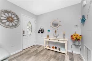 557 BRIARWOOD ROAD, VENICE, FL 34293 - MLS#MFRA4669466