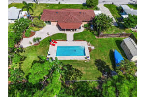 2411 32ND AVENUE, BRADENTON, FL 34205 - MLS#MFRA4669486