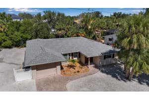 315 Avenida De Paradisio, SARASOTA
