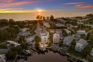 201 HARBOR DRIVE, HOLMES BEACH, FL 34217 - MLS#MFRA4669504