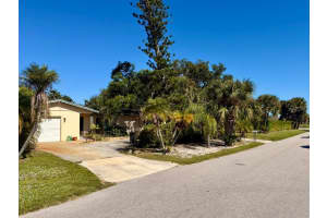 1721 BIRCHWOOD STREET, SARASOTA, FL 34231 - MLS#MFRA4669540