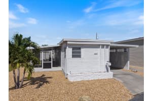 251 SOUTHWINDS DRIVE, SARASOTA, FL 34231 - MLS#MFRA4669553