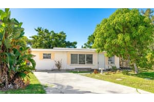 109 RAVENNA STREET, NOKOMIS, FL 34275 Sold 11/14/25