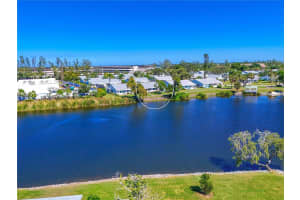 9512 COLONIAL DRIVE, BRADENTON, FL 34210 - MLS#MFRA4669575