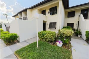 4625 LONGWATER CHASE #113, SARASOTA, FL 34235 - MLS#MFRA4669586