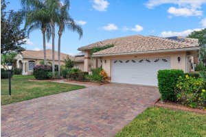6423 DREWRYS BLUFF, BRADENTON, FL 34203 - MLS#MFRA4669645
