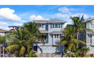 106 7th St S, BRADENTON BEACH 106 7th St S, BRADENTON BEACH