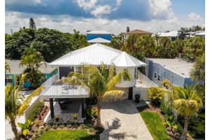 111 Cedar Ave, ANNA MARIA 111 Cedar Ave, ANNA MARIA