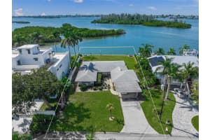 1386 TANGIER WAY, SARASOTA, FL 34239 - MLS#MFRA4669709