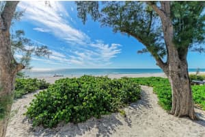 101 73RD STREET, HOLMES BEACH, FL 34217 - MLS#MFRA4669721