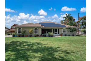 1360 LAKE JOSEPHINE DRIVE, SEBRING, FL 33875 - MLS#MFRA4669731