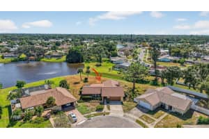 1355 Kirkwood Ln, SARASOTA