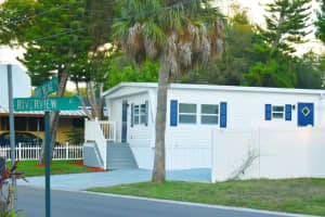 608 RIVER VILLAGE DRIVE, TARPON SPRINGS, FL 34689 - MLS#MFRA4669830