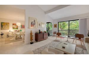 1621 CLOWER CREEK DRIVE, SARASOTA, FL 34231 - MLS#MFRA4669880