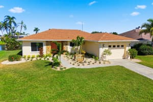 8711 51ST AVENUE, BRADENTON, FL 34210 - MLS#MFRA4669928