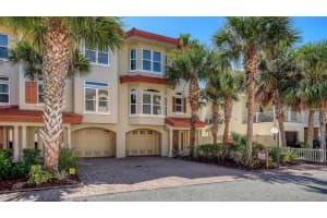 221 17th St N, BRADENTON BEACH