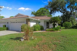 5621 GARDEN LAKES DRIVE, BRADENTON, FL 34203 - MLS#MFRA4669975