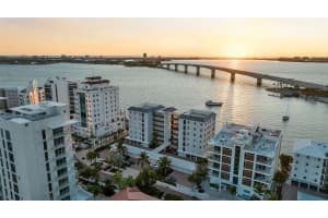 226 GOLDEN GATE POINT, SARASOTA, FL 34236 - MLS#MFRA4669998