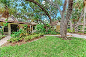 2237 CIRCLEWOOD DRIVE, SARASOTA, FL 34231 - MLS#MFRA4670012