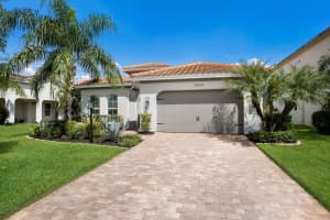 13624 AMERICAN PRAIRIE PLACE, LAKEWOOD RANCH, FL 34211 - MLS#MFRA4670030