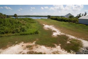 DEER CT, VENICE, FL 34293 - MLS#MFRA4670049