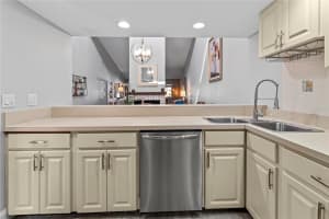 4641 LA JOLLA DRIVE, BRADENTON, FL 34210 - MLS#MFRA4670116