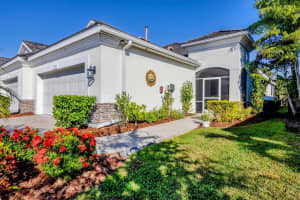 2985 TRUSTEE AVENUE, SARASOTA, FL 34243 - MLS#MFRA4670134