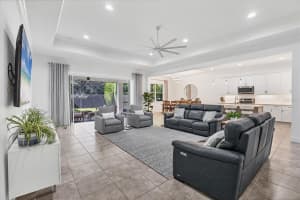 7761 SANDHILL LAKE DRIVE, SARASOTA, FL 34241 - MLS#MFRA4670147