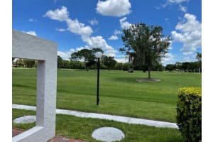 3551 LONGMEADOW #26, SARASOTA, FL 34235 - MLS#MFRA4670161